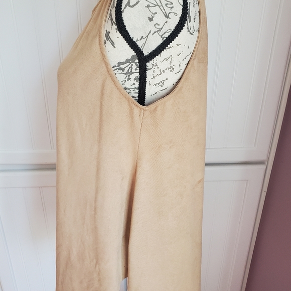 Adorable Super Soft Faux Suede Top Size M - Picture 3 of 8